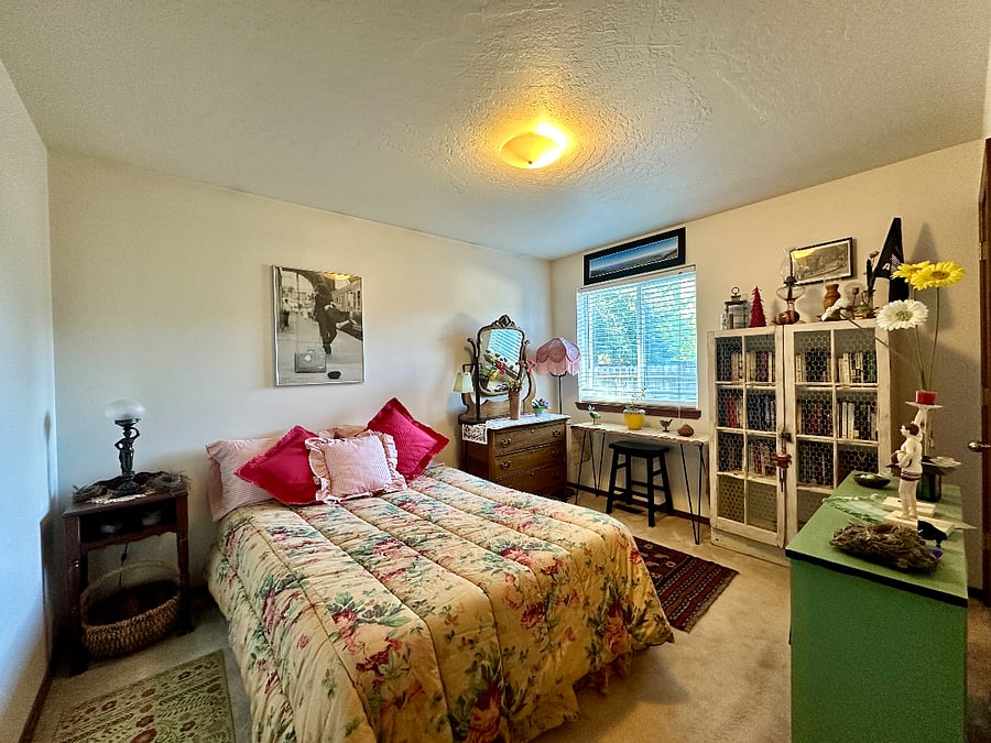 Bedroom 2 with full size bed