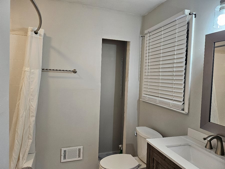 Main Bathroom