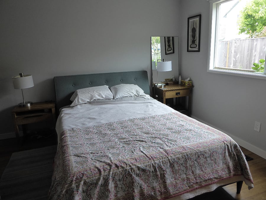 queen bed in primary bedroom