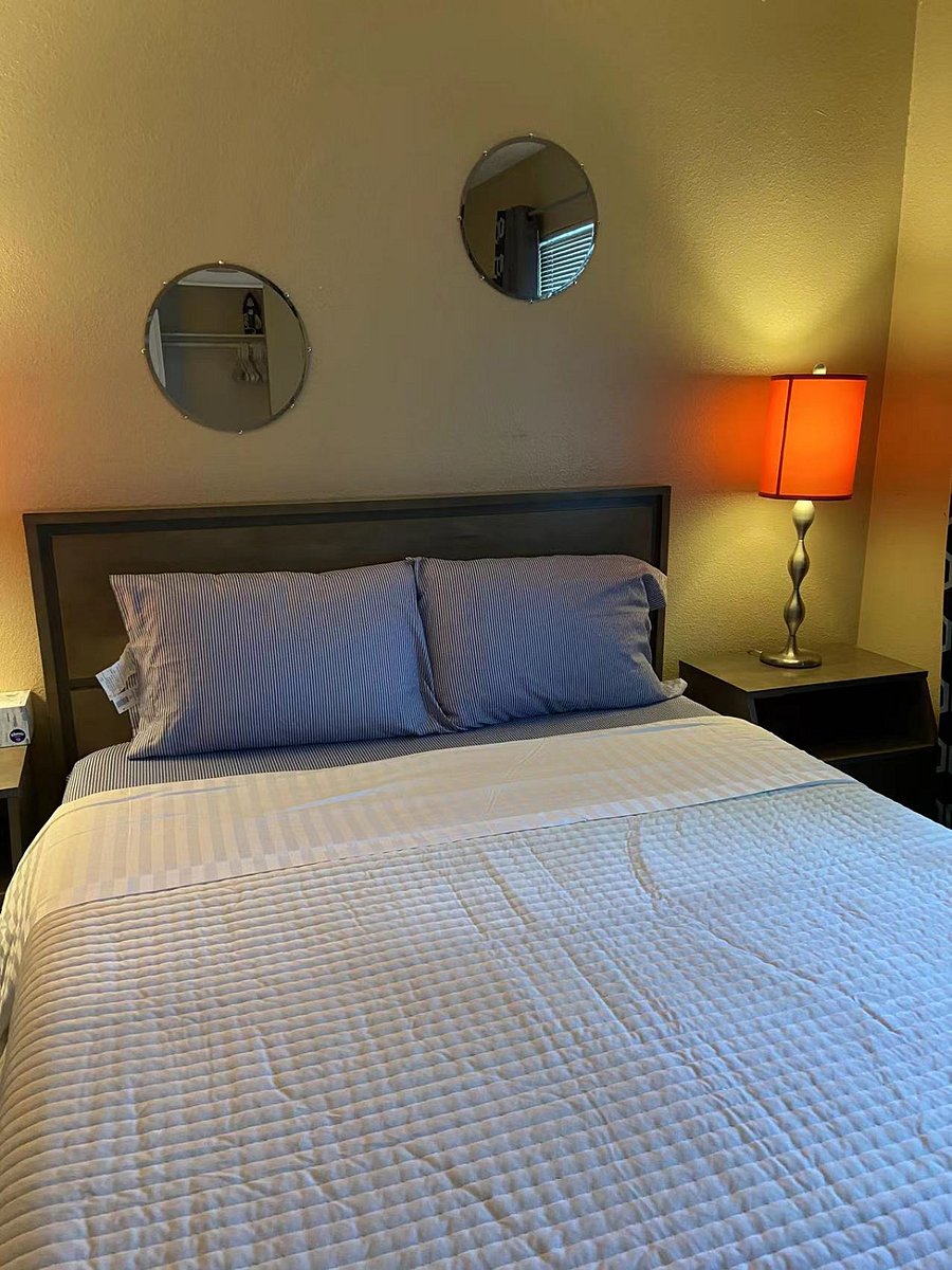 Furnished Finder property 699499_1 photo 3