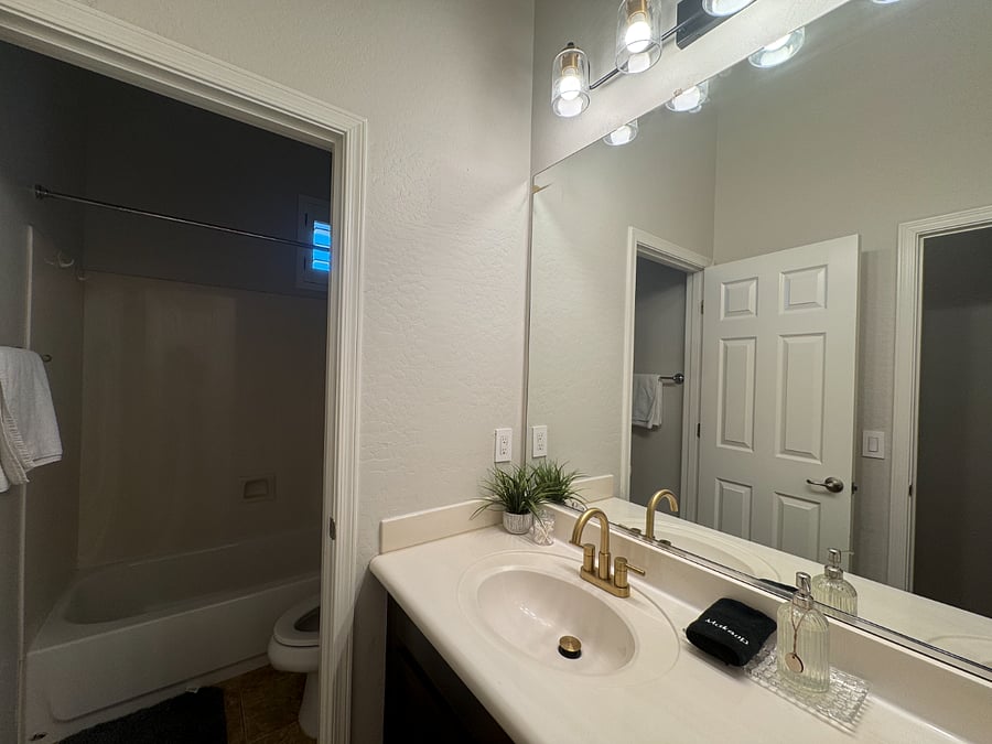 Furnished Finder property 699554_1 photo 11