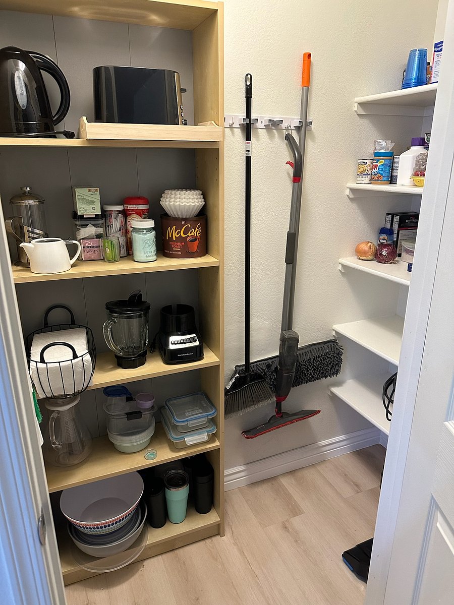 Walk-in pantry