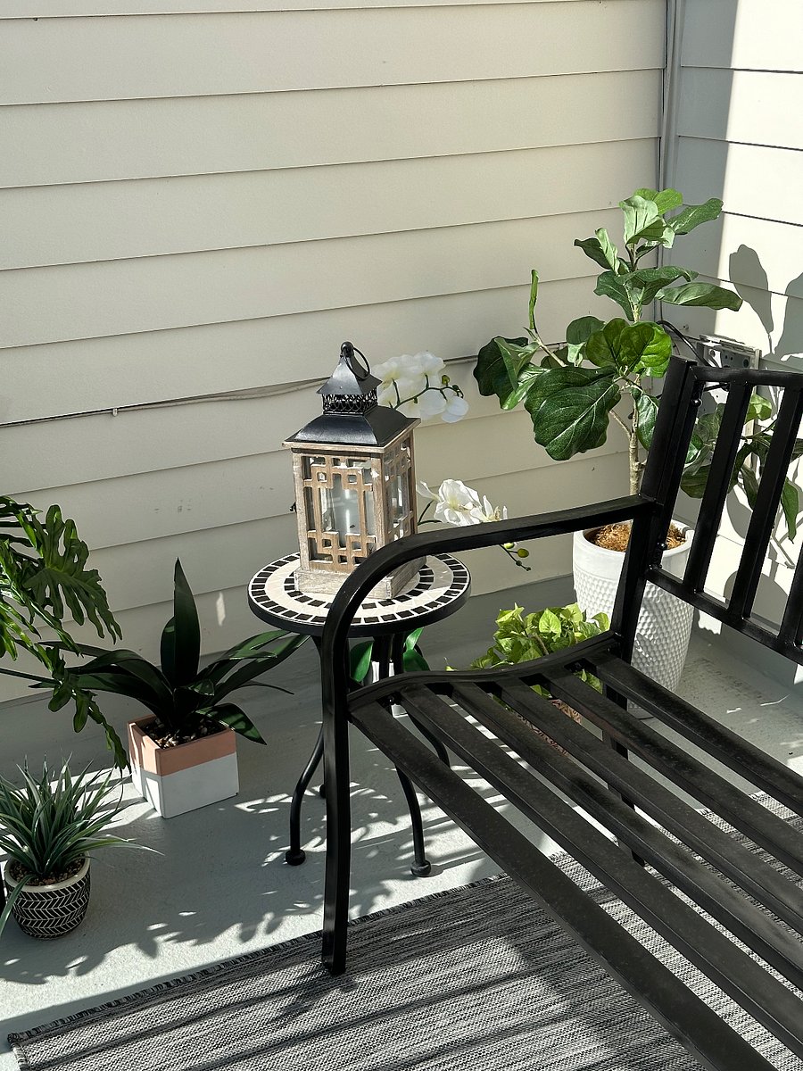 Private balcony seating