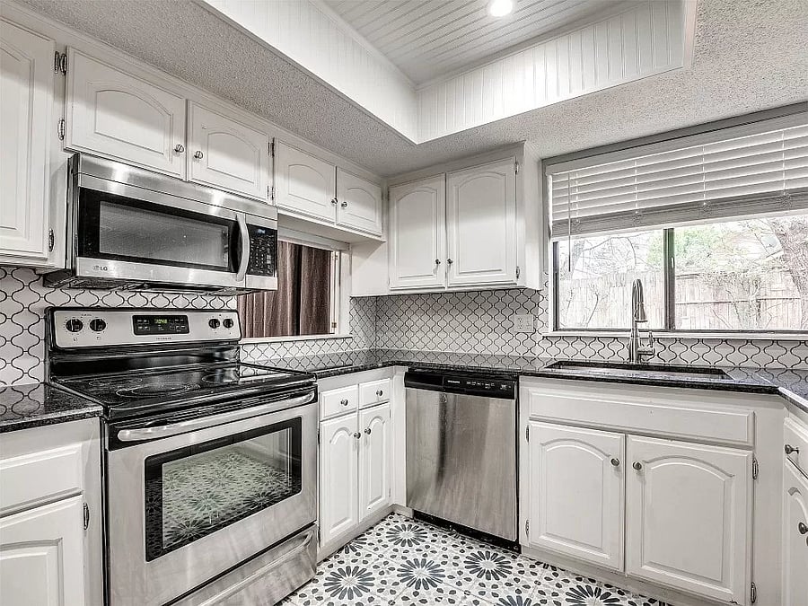 Furnished Finder property 699815_2 photo 16