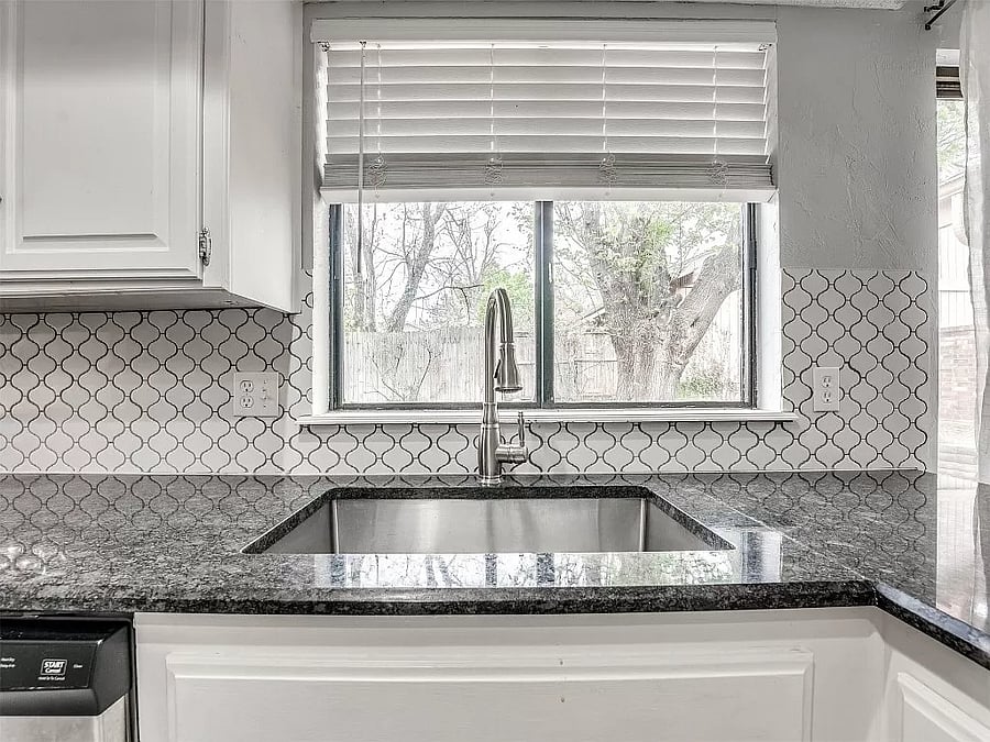 Furnished Finder property 699815_2 photo 17