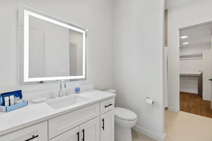 Furnished Finder property 699819_1 photo 11