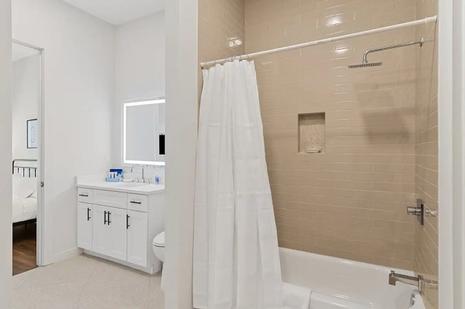 Furnished Finder property 699819_2 photo 13