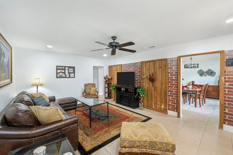 Furnished Finder property 699882_1 photo 1
