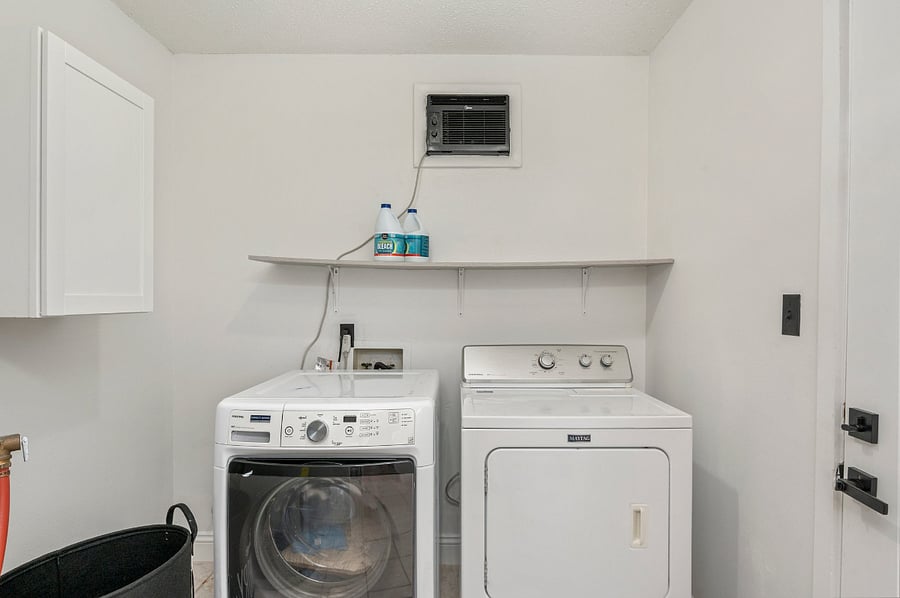 Furnished Finder property 699882_1 photo 11