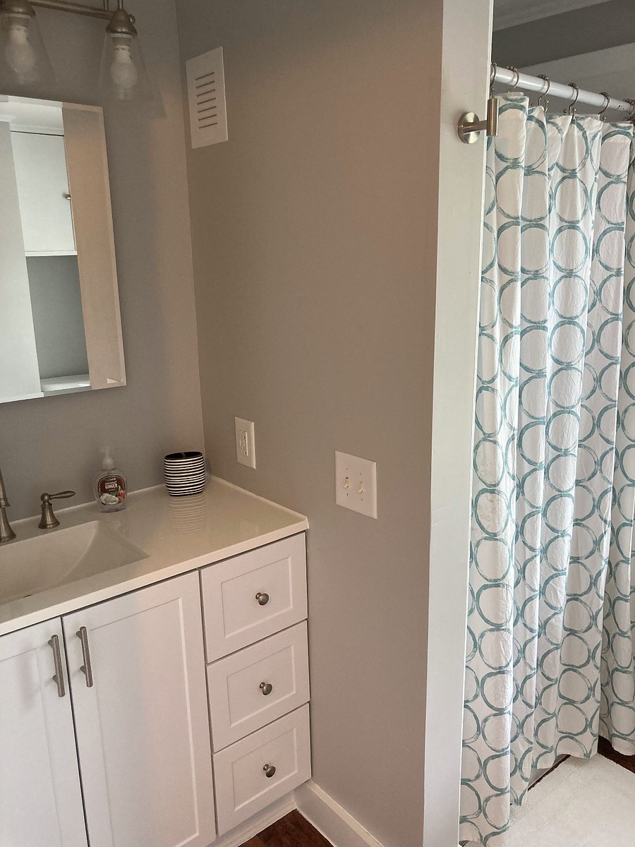 upstairs bathroom