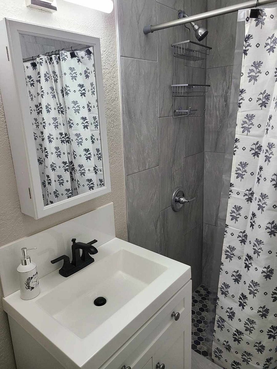 Furnished Finder property 699973_1 photo 8