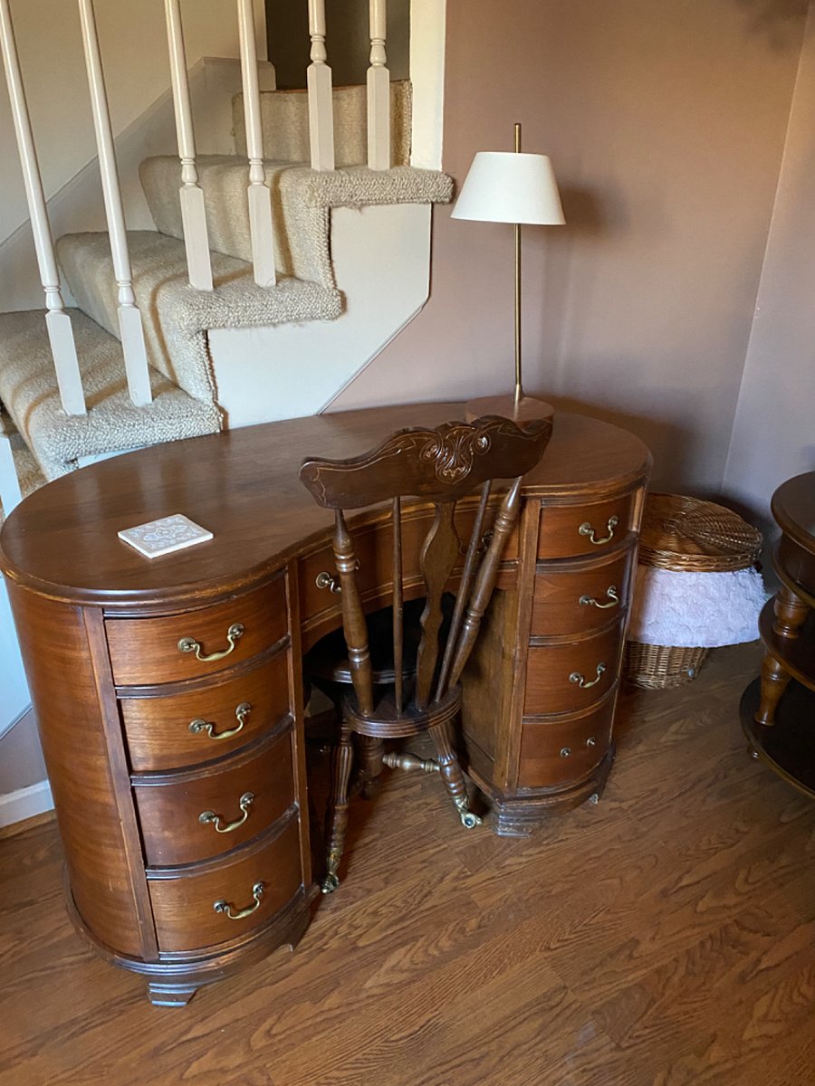 Work desk