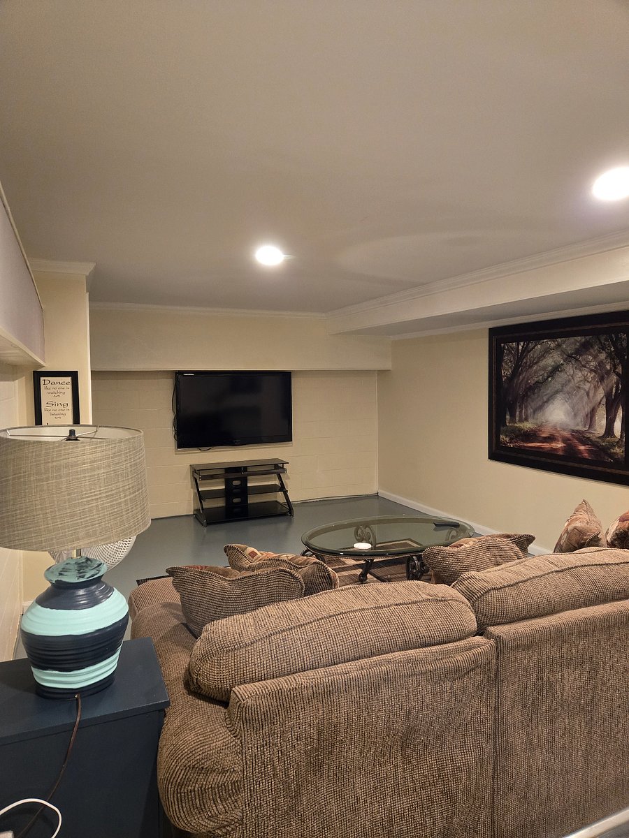 Furnished Finder property 700016_1 photo 2