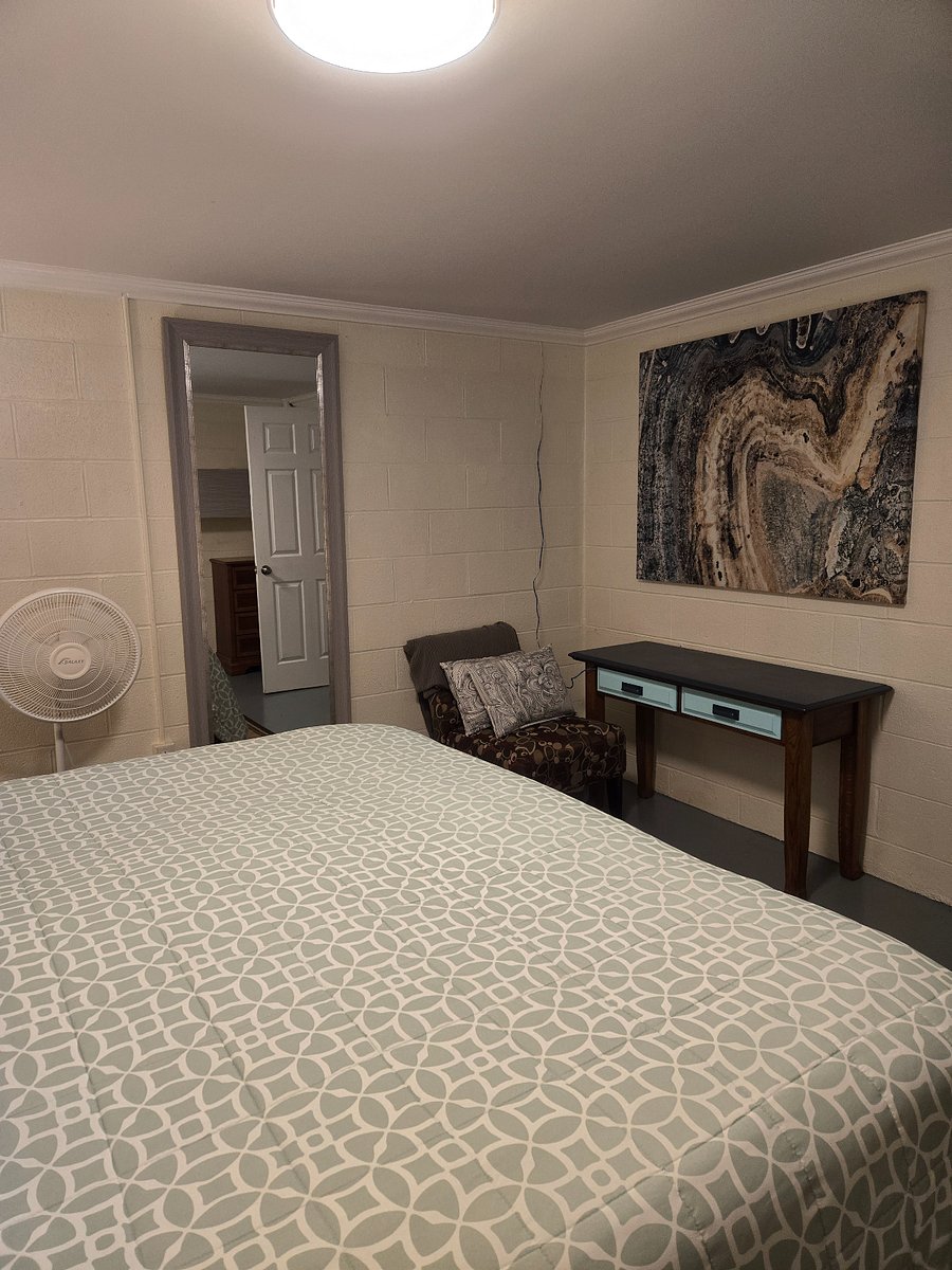 Furnished Finder property 700016_1 photo 8