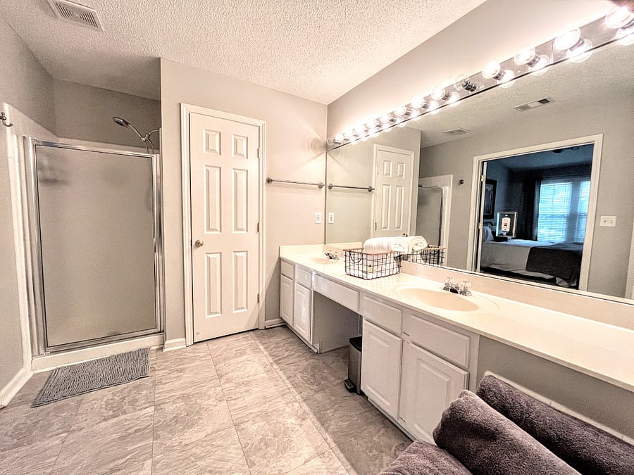 Furnished Finder property 700021_1 photo 11