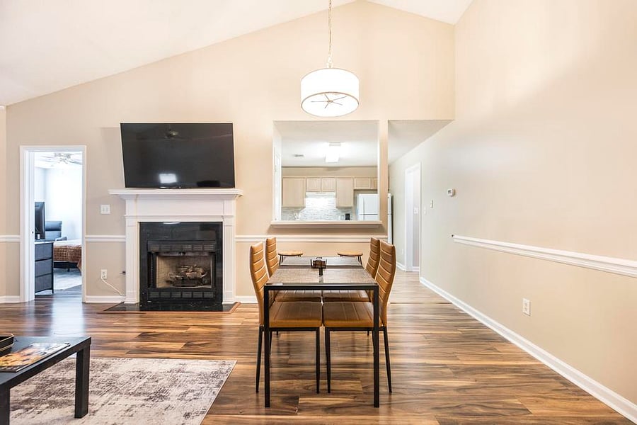 Furnished Finder property 700022_1 photo 8