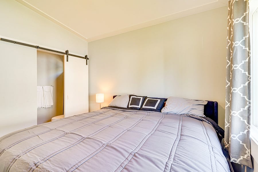 Furnished Finder property 700030_1 photo 10