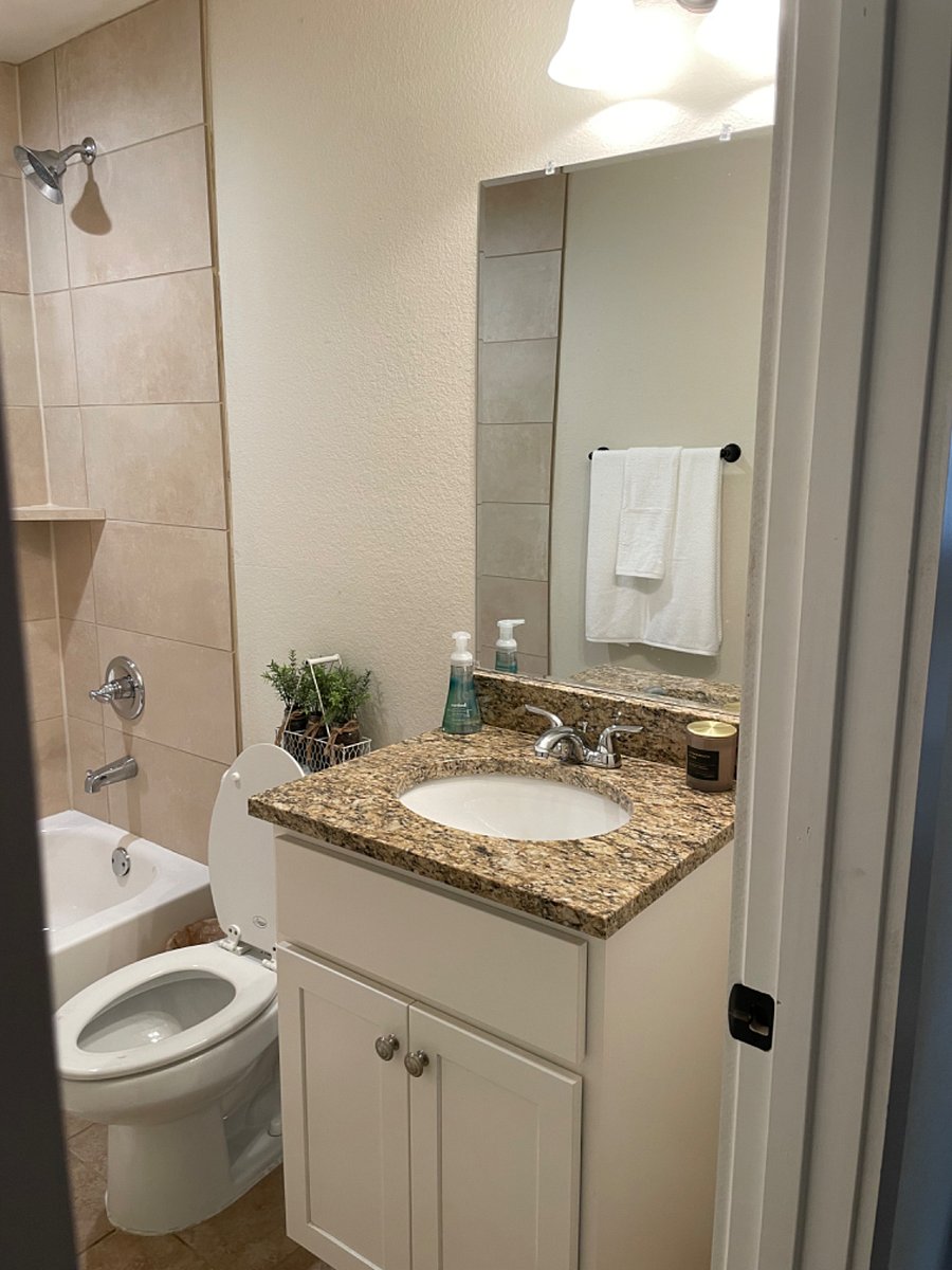 Furnished Finder property 700064_2 photo 14