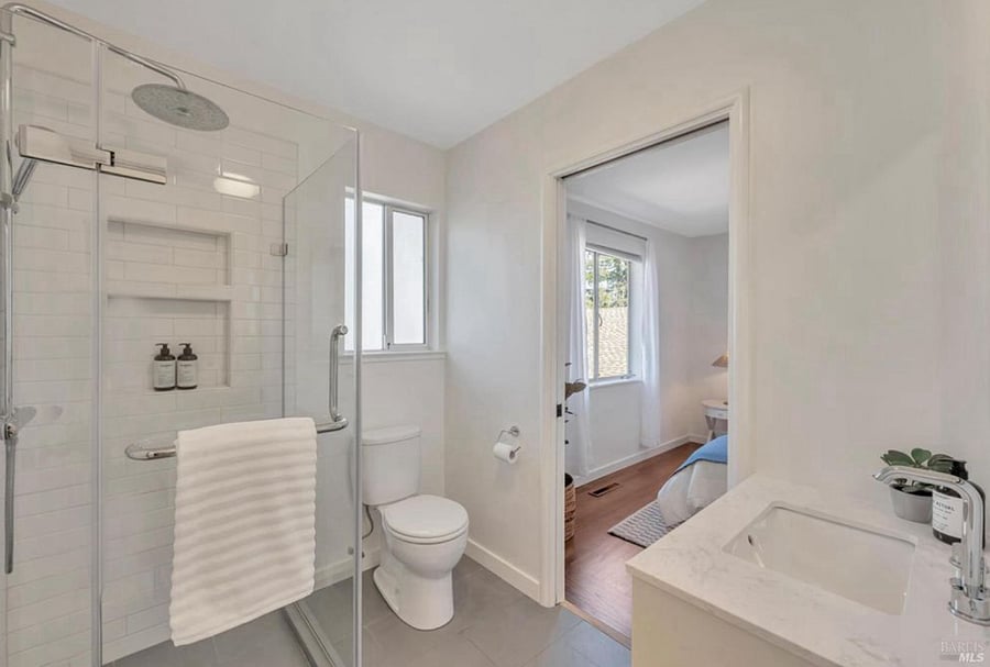 Furnished Finder property 700075_1 photo 11