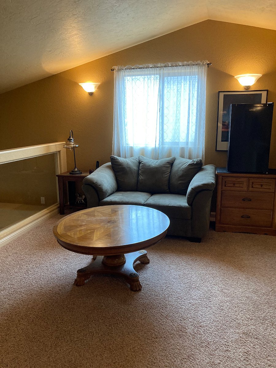 Furnished Finder property 700084_1 photo 6