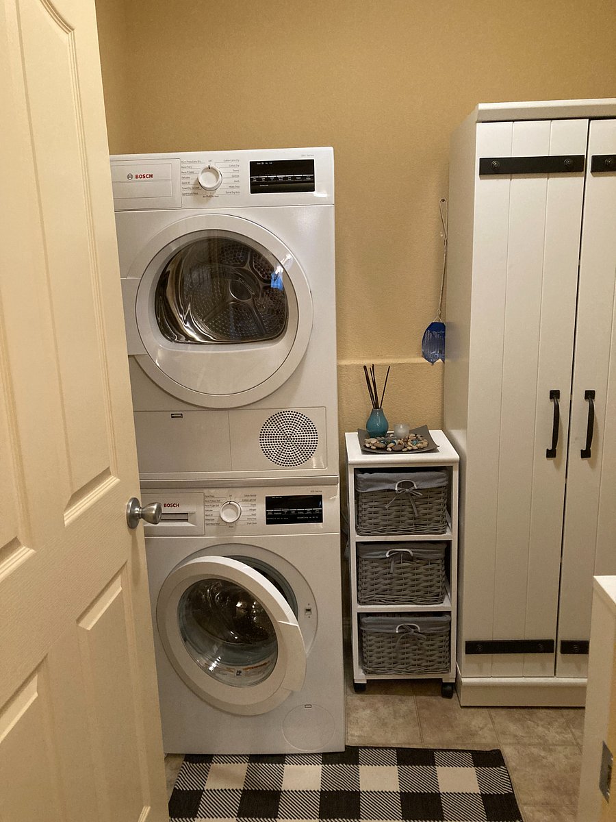 Furnished Finder property 700084_1 photo 16