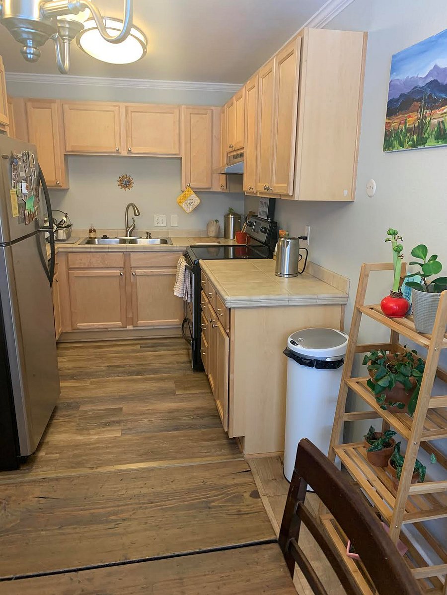 Furnished Finder property 700091_1 photo 2