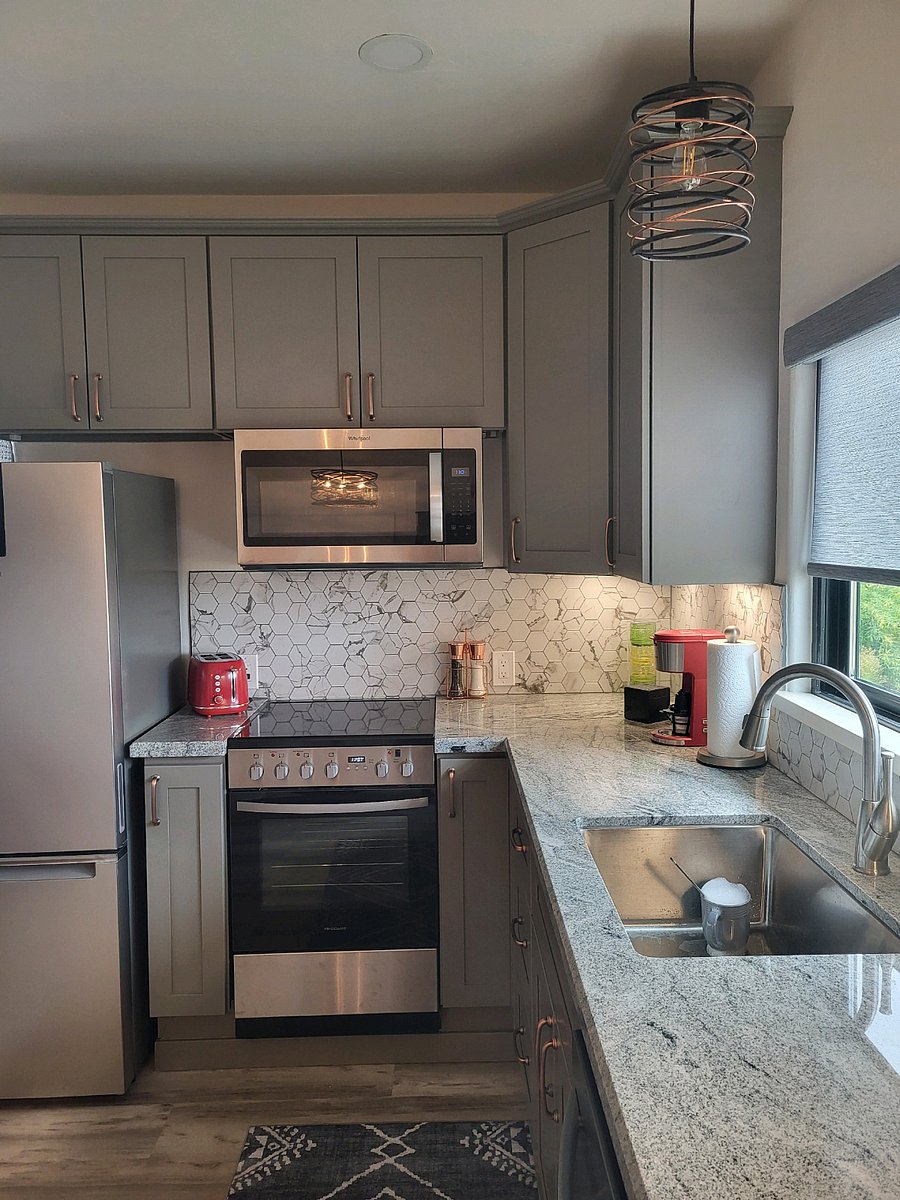 Furnished Finder property 700145_1 photo 9
