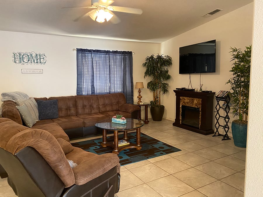 Furnished Finder property 700152_1 photo 9