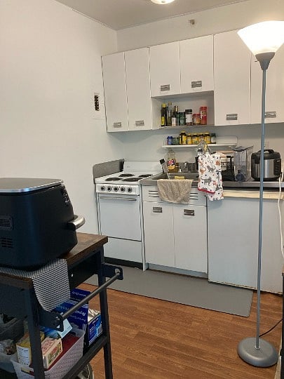 Furnished Finder property 700153_1 photo 4