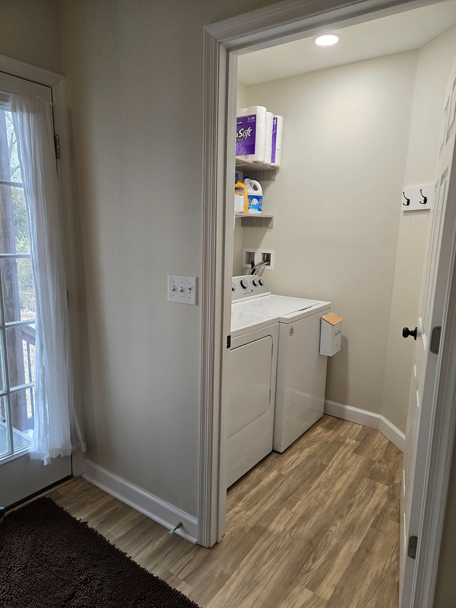 Furnished Finder property 700174_1 photo 7