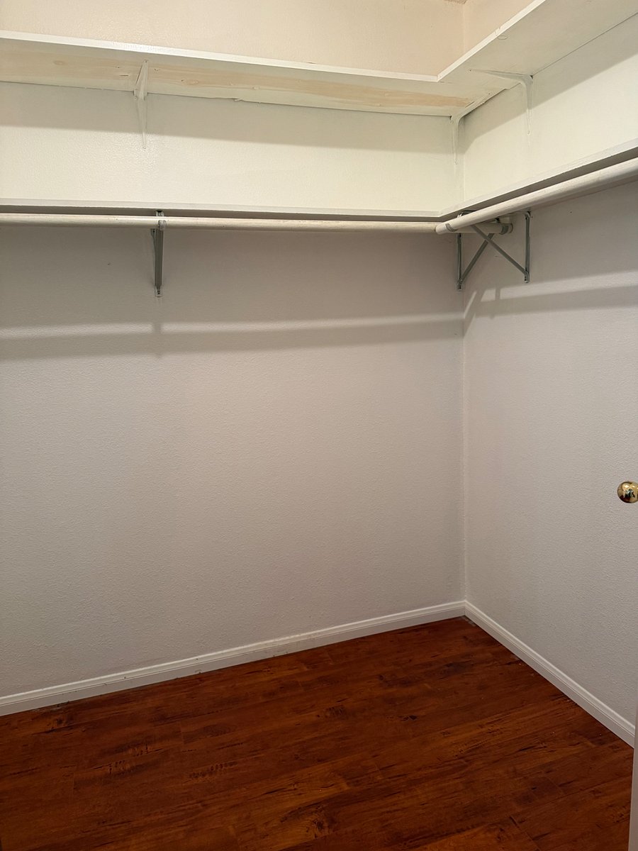 Furnished Finder property 700177_1 photo 13