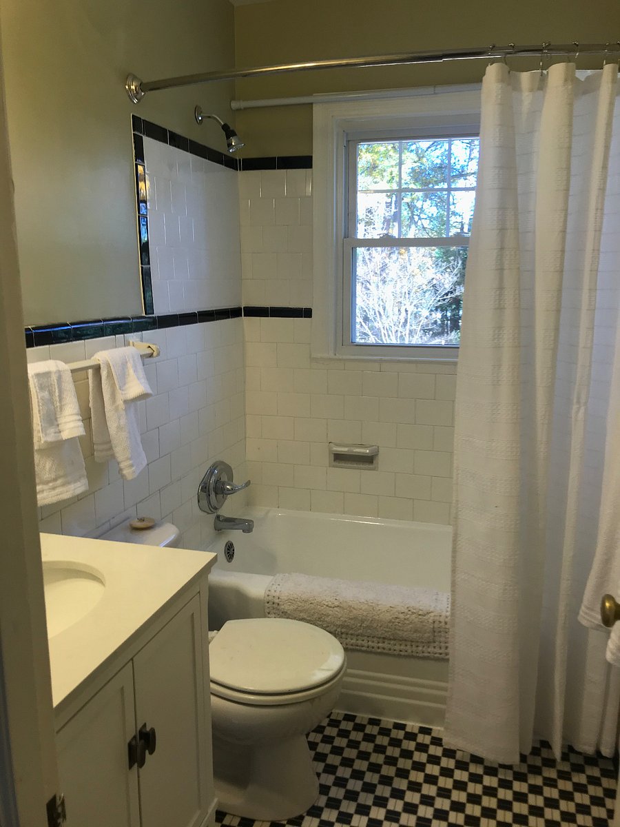 Furnished Finder property 700190_1 photo 14