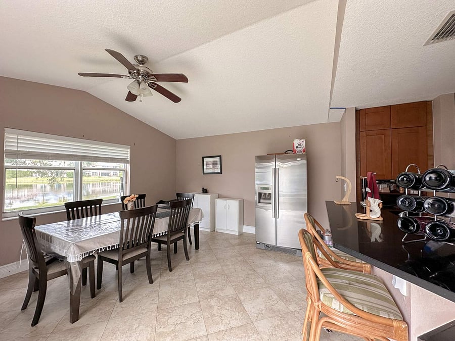 Furnished Finder property 700195_1 photo 11