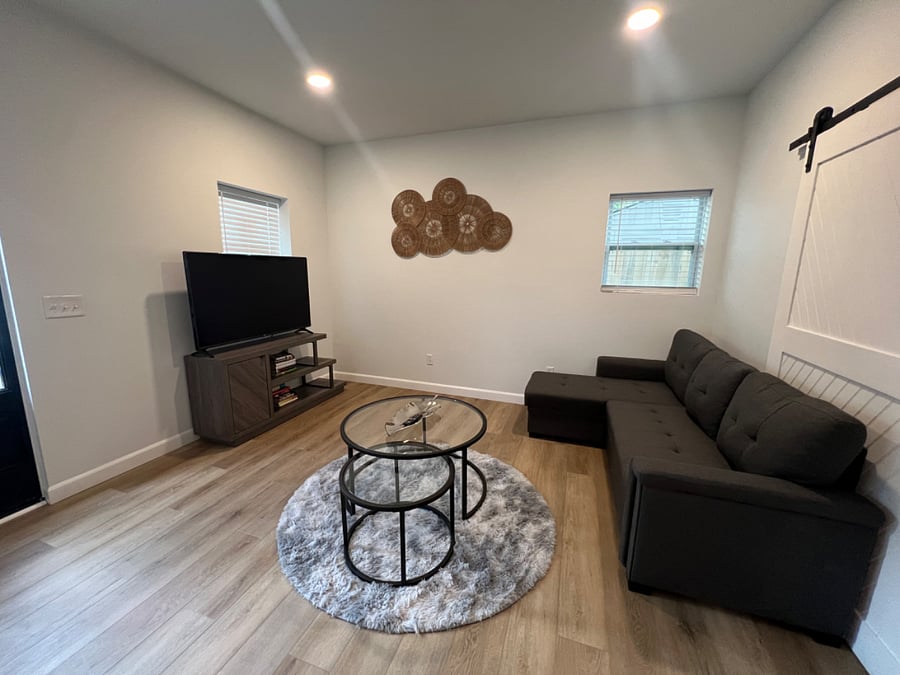 Furnished Finder property 700196_1 photo 4