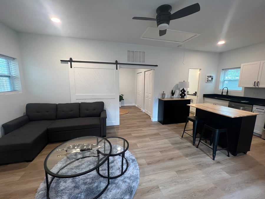 Furnished Finder property 700196_1 photo 7