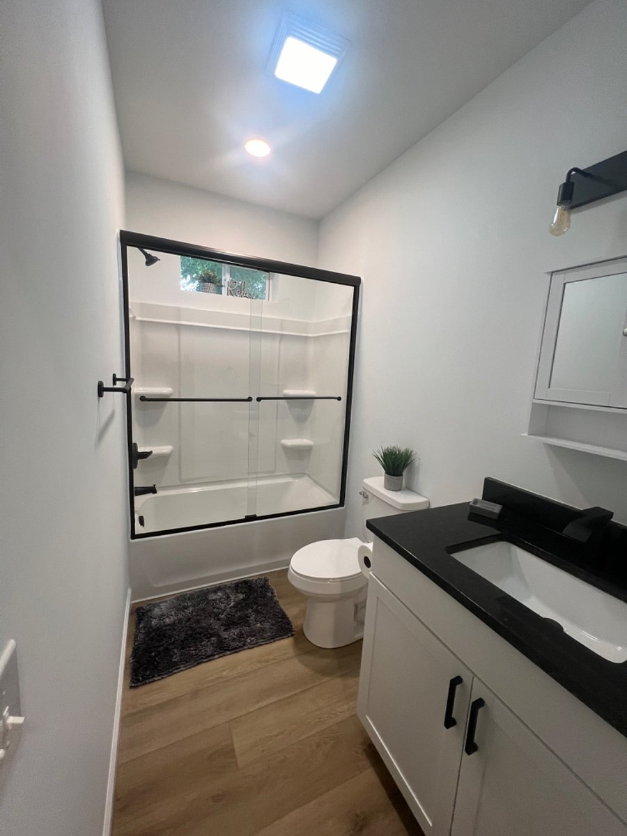 Furnished Finder property 700196_1 photo 12