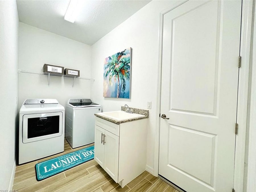 Furnished Finder property 700197_1 photo 11