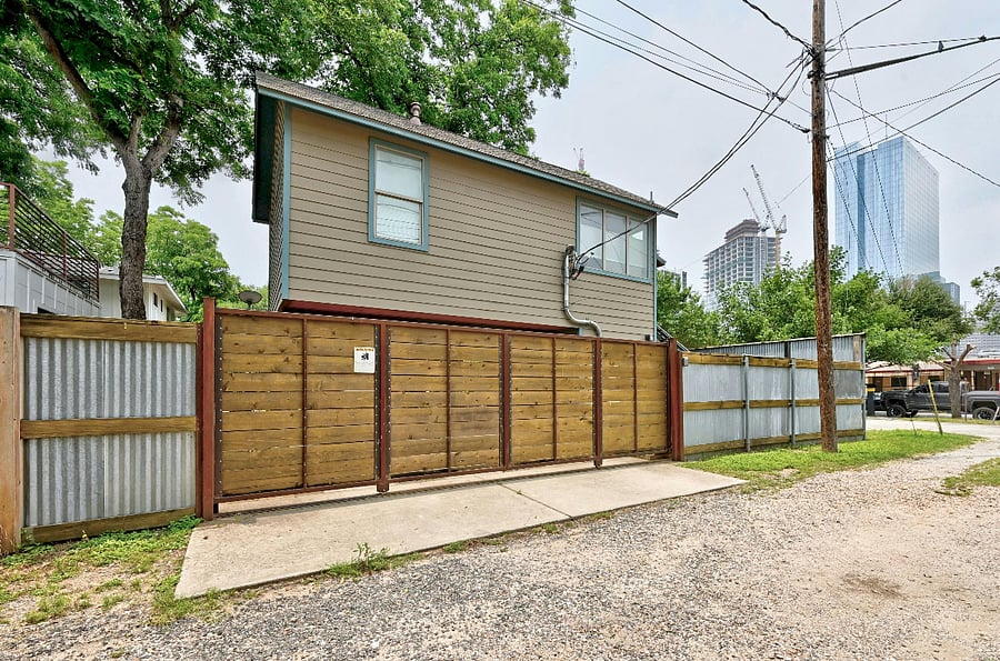 Furnished Finder property 700251_1 photo 3