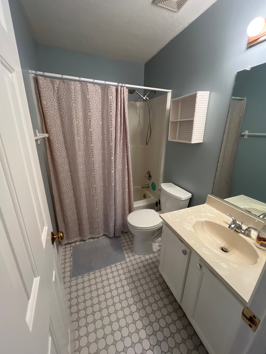 Furnished Finder property 700301_1 photo 8