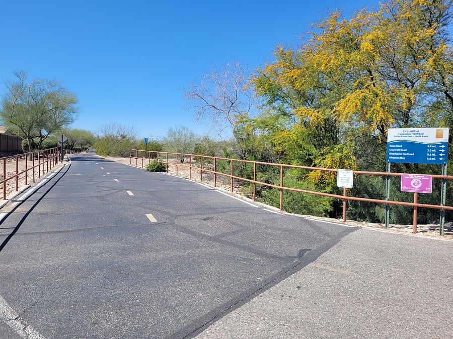 half mile/3 min. bike ride to the Rillito River Park bike trail. Tucson's 140 mile recreational LOOP