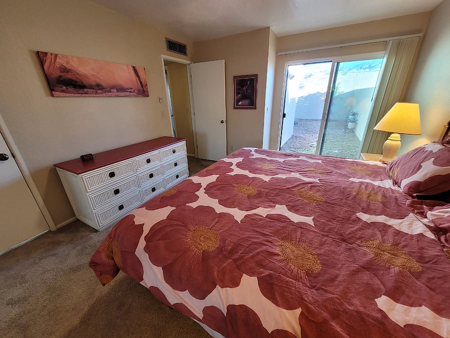 Furnished Finder property 700339_1 photo 12