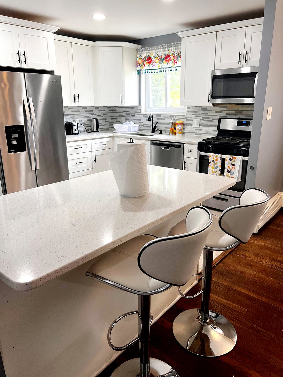Furnished Finder property 700354_1 photo 17