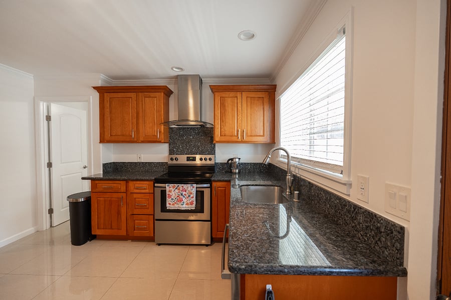 Furnished Finder property 700360_1 photo 12