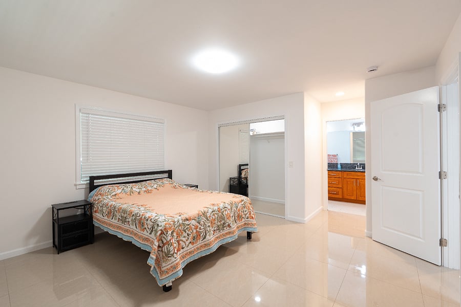 Furnished Finder property 700360_1 photo 15