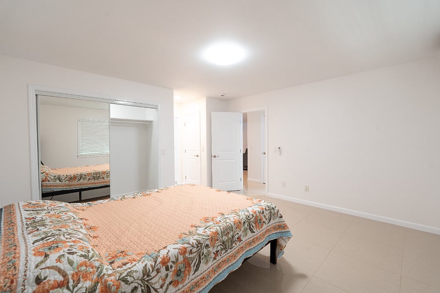Furnished Finder property 700360_1 photo 16