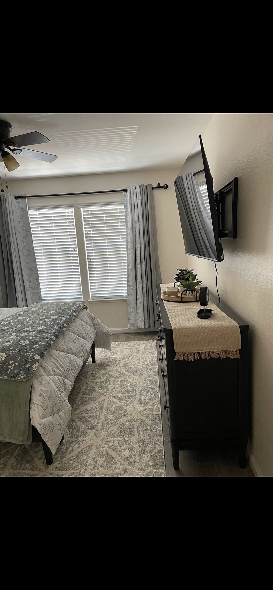 Furnished Finder property 700363_1 photo 6