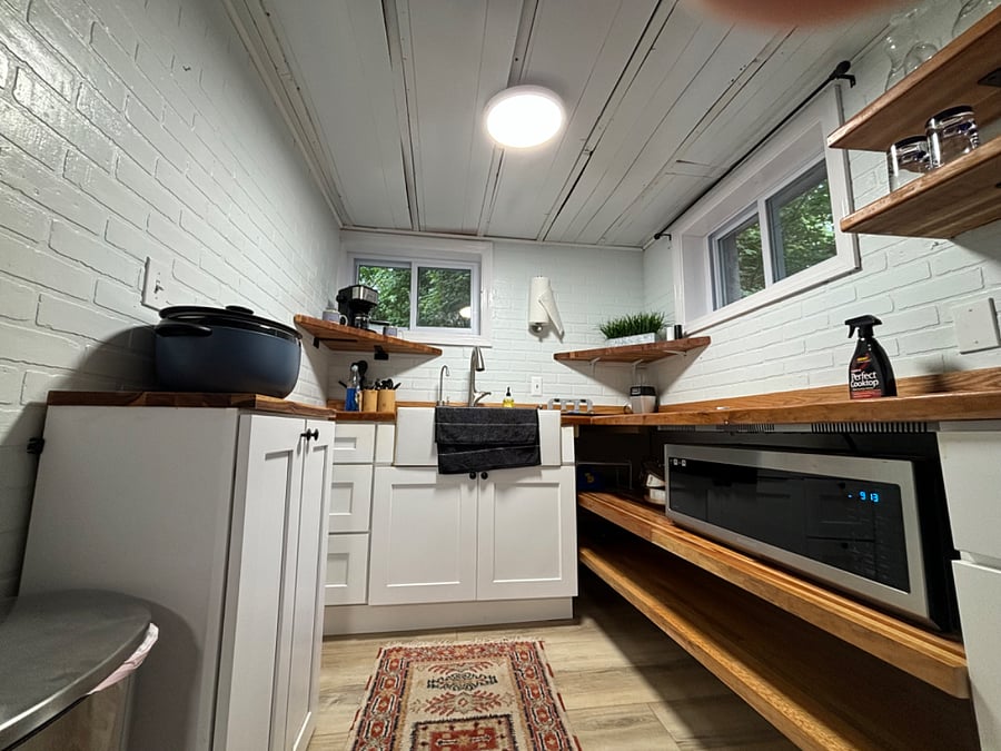 Furnished Finder property 700368_1 photo 25