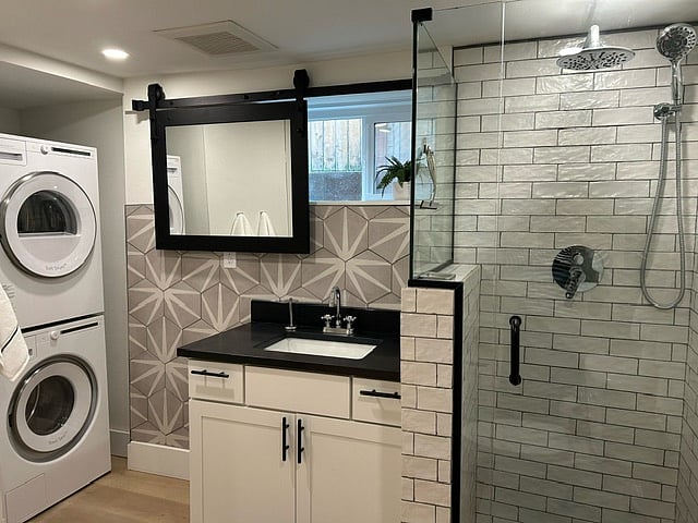 Vanity mirror for natural light