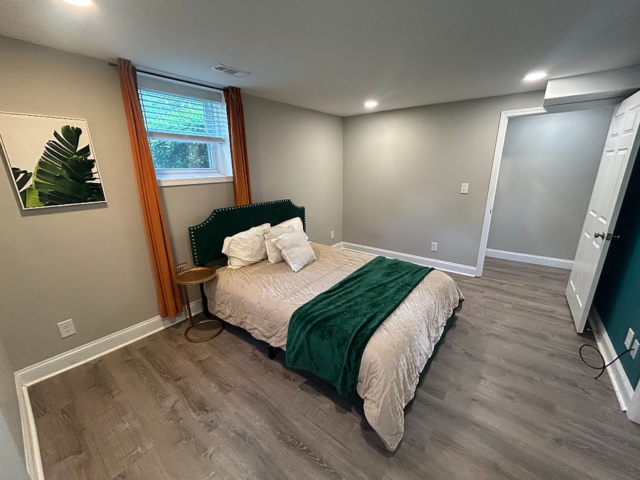 Second bdrm - Queen Bed.
