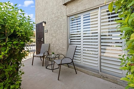 Furnished Finder property 700384_1 photo 4